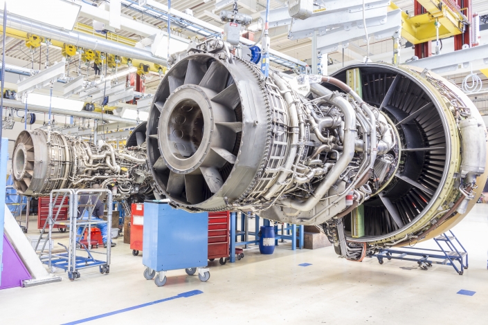engine_fix-shutterstock_472510147-L